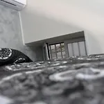 Luxury Valentino Νάπολη