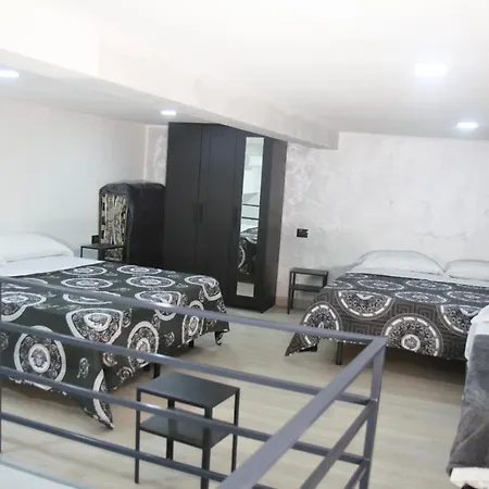 Luxury Valentino * Νάπολη