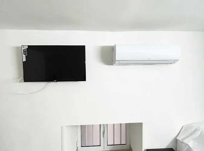 Luxury Valentino Νάπολη