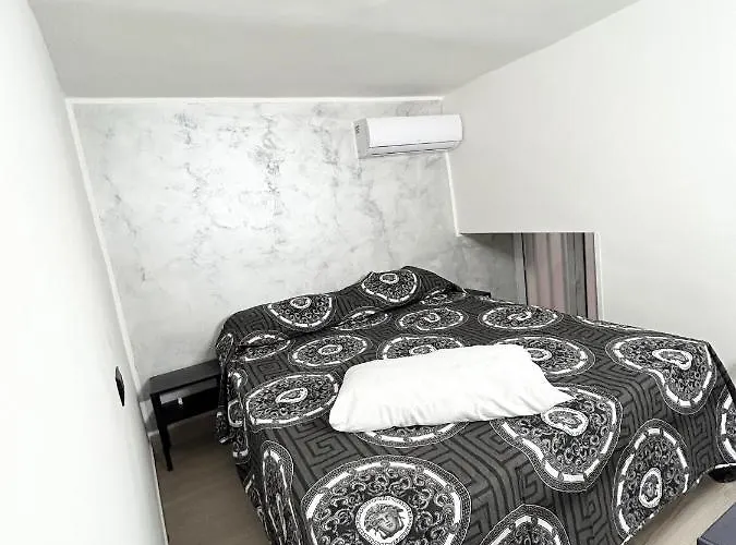 Luxury Valentino Διαμέρισμα *