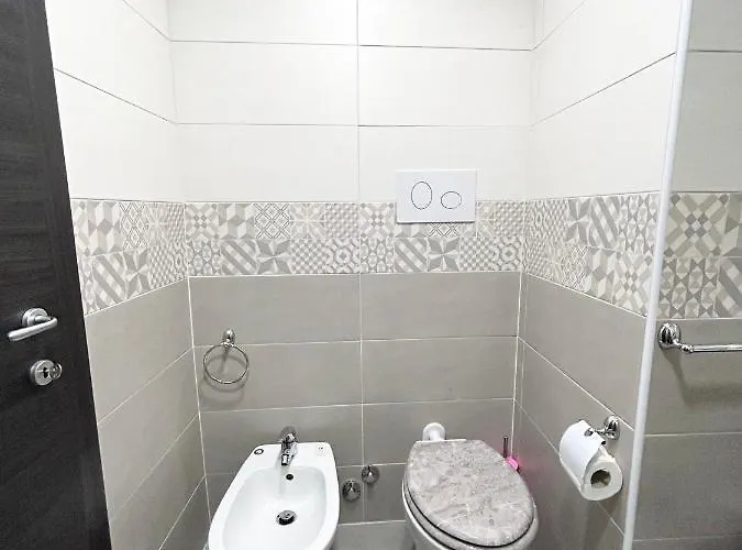 Luxury Valentino * Νάπολη